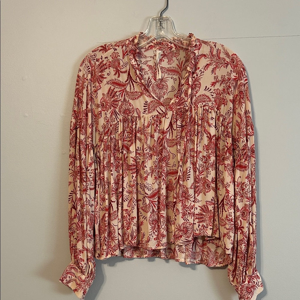 Anthropologie Red and Cream Floral Boho Blouse. XS.